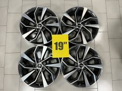 RL46 Cerchi in lega usati originali Audi da 19" 5x112